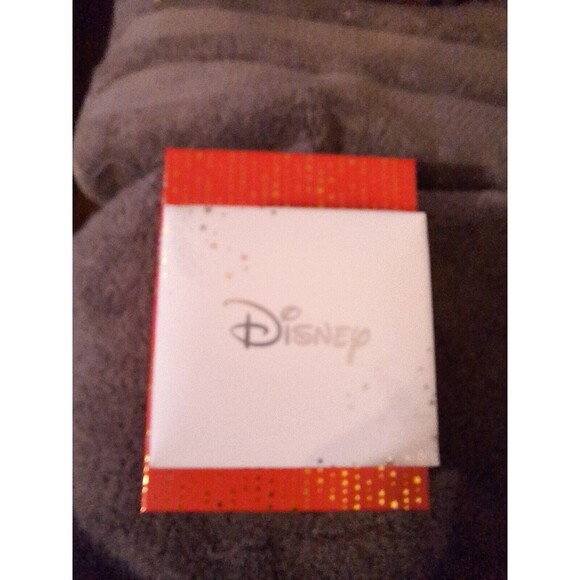 Disney Maleficent Villains Heart and Thorns Necklace - Picture 9 of 10